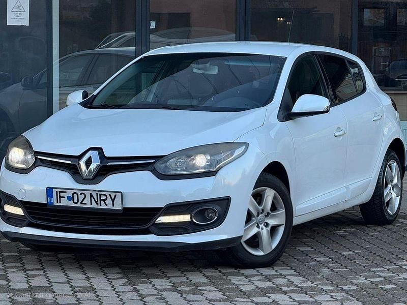 Weiß Gebraucht 2015 Renault Mégane III LIMITED Limousine | 6.000 € (Etwas zu teuer) - Bild 1/4