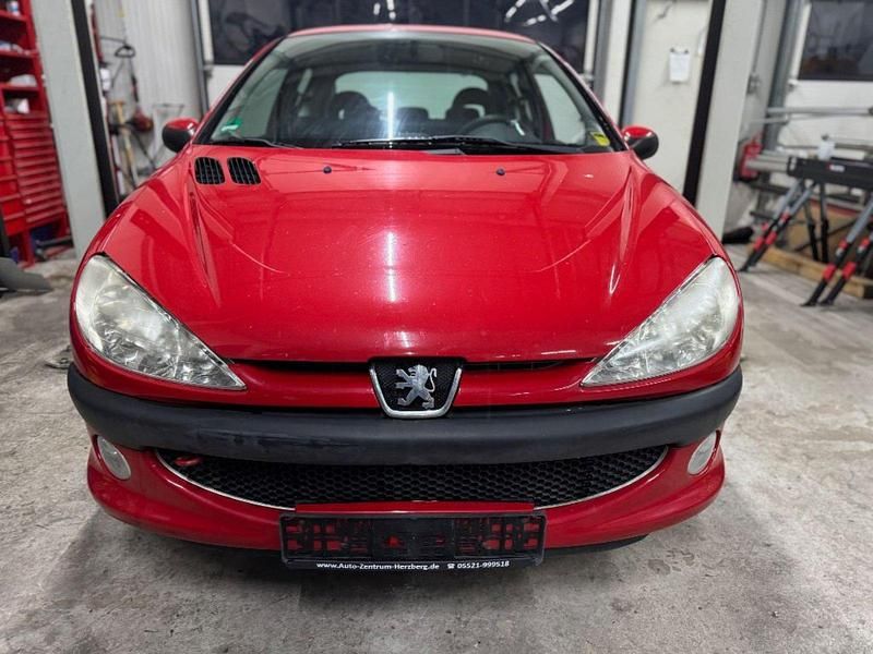 Rot Gebraucht 2008 Peugeot 206 Kleinwagen | 799 € (Superpreis) - Bild 1/4