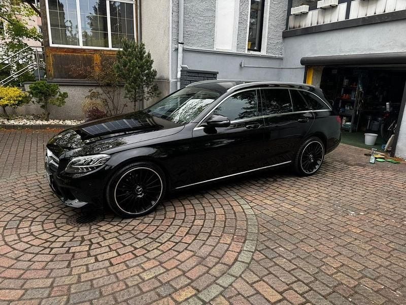 Schwarz Gebraucht 2019 Mercedes C220 Avantgarde Kombi | 17.500 € (Superpreis) - Bild 1/4