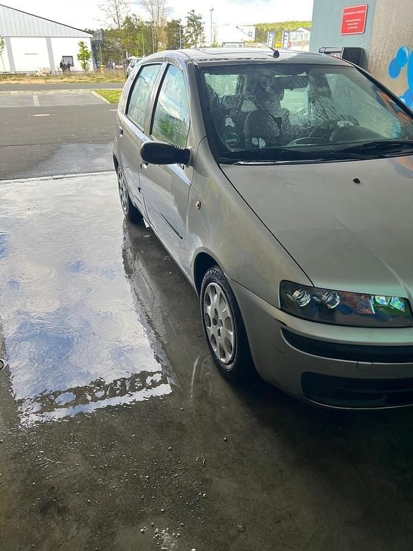 Brugt Fiat Punto 60 HK (44 kW) 2002 Sølv Hatchback