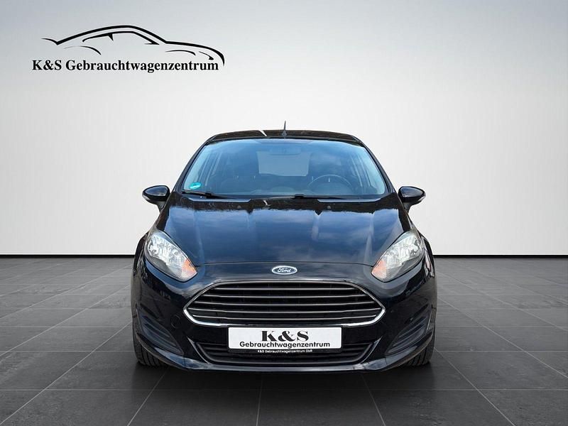 Gebraucht Ford Fiesta Trend 82 PS (60 kW) 2014 Schwarz Kleinwagen