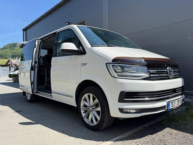 Weiß Gebraucht 2017 VW Multivan Highline Van | 24.600 € - Bild 1/4
