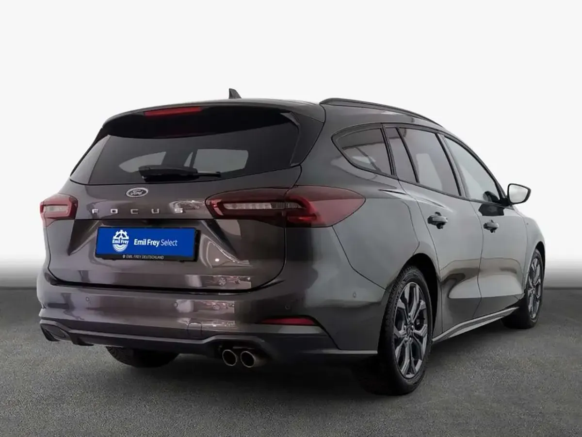 Gebraucht Ford Focus ST-Line X 155 PS (114 kW) 2025 Magnetic metallic Kombi