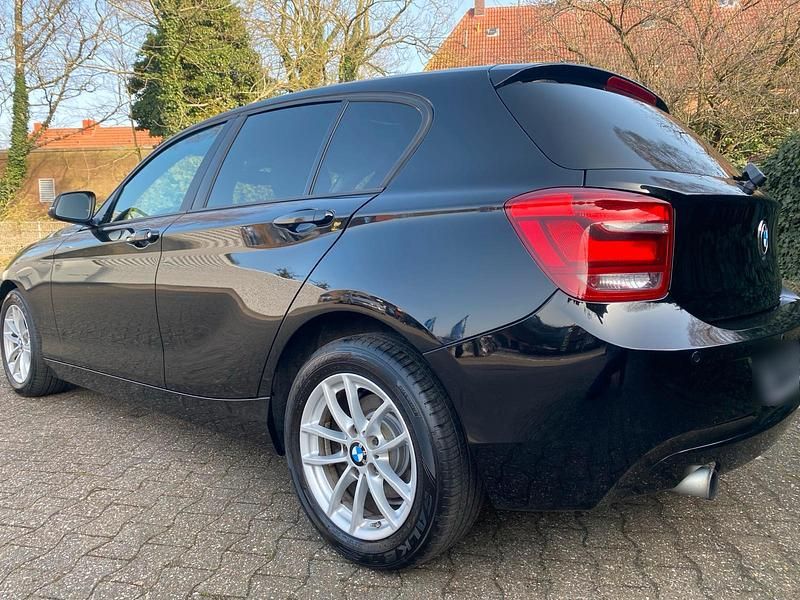 Gebraucht BMW 116 Advantage 136 PS (100 kW) 2014 Schwarz Kleinwagen