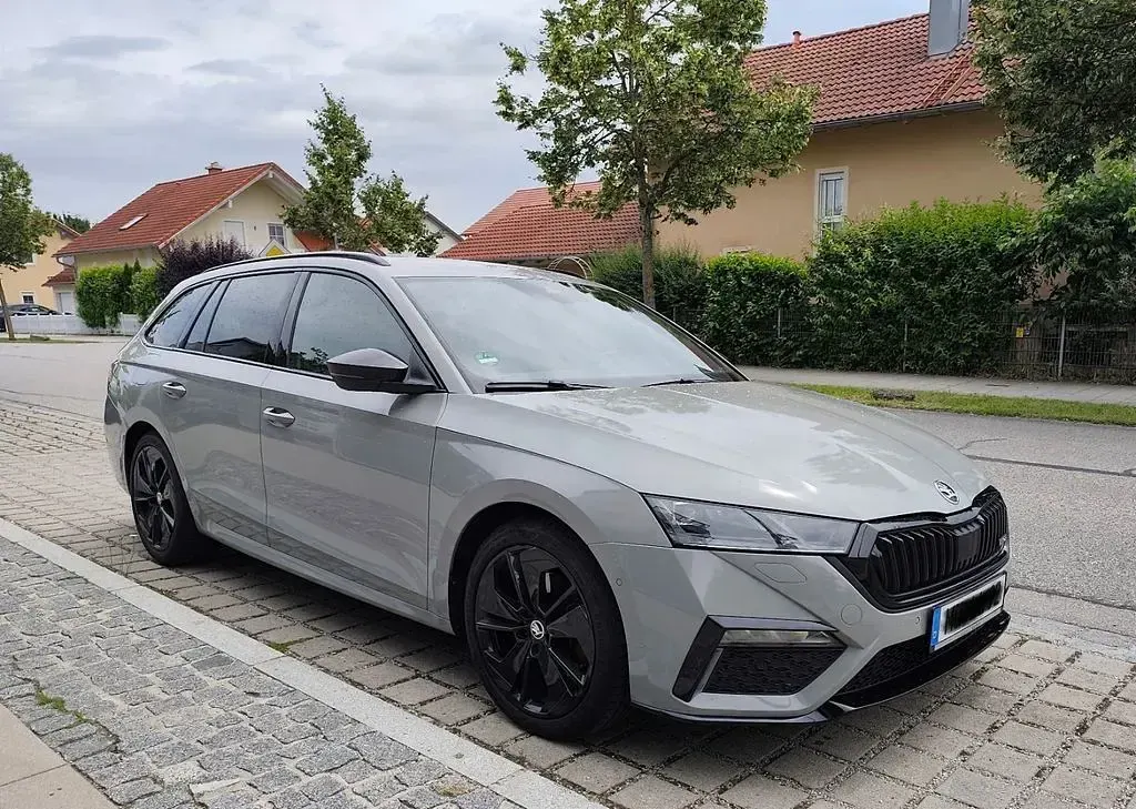 Gebraucht Skoda Octavia RS 200 PS (147 kW) 2021 Grau Kombi