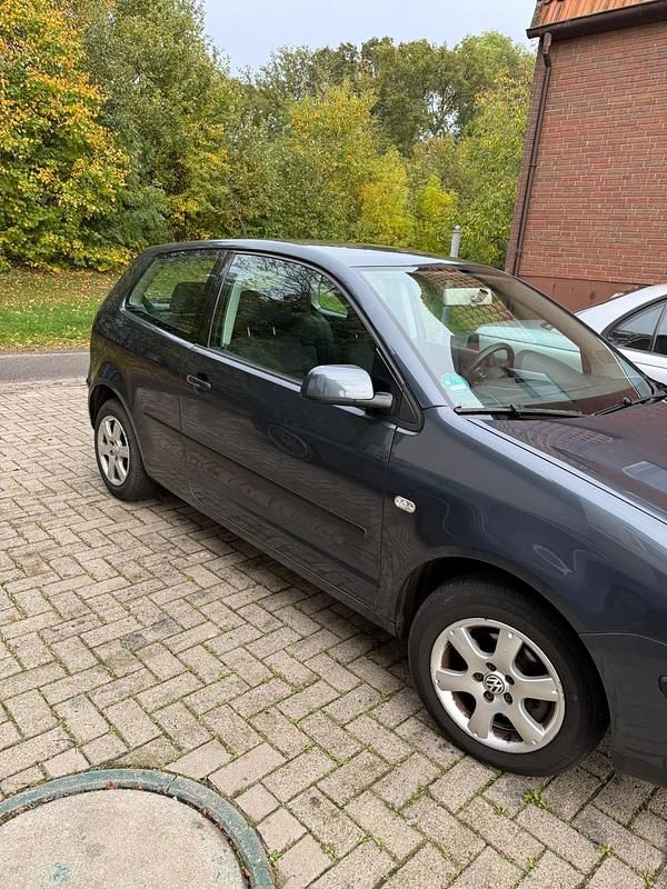Gebraucht VW Polo 75 PS (55 kW) 2004 Grün Kleinwagen