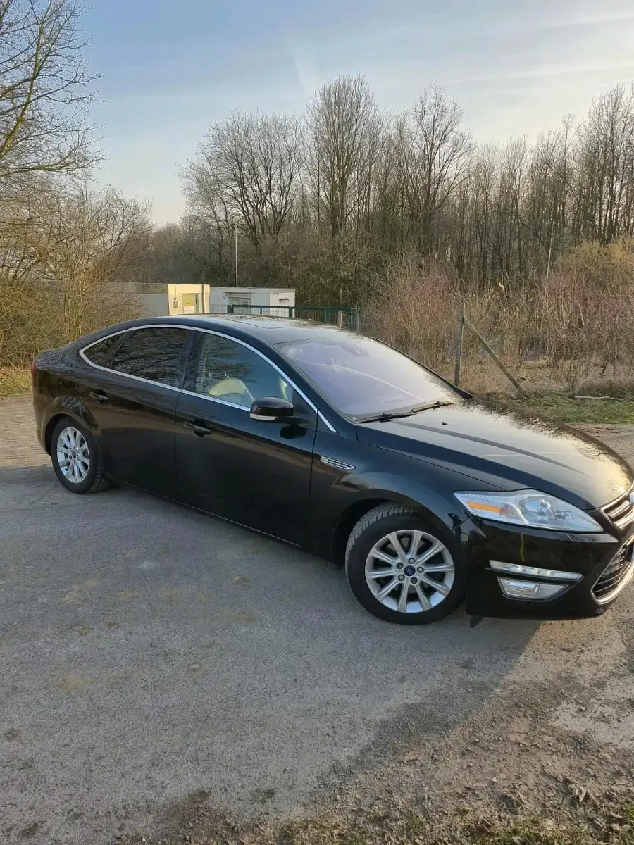 Second-hand Ford Focus ST 240 CP (176 kW) 2012 Negru Berlinǎ