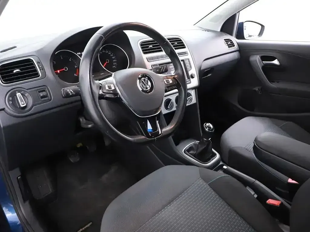 Gebraucht VW Polo 75 PS (55 kW) 2014 Blau Limousine