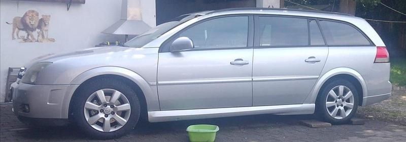 Gebraucht Opel Vectra 155 PS (114 kW) 2005 Grau Kombi