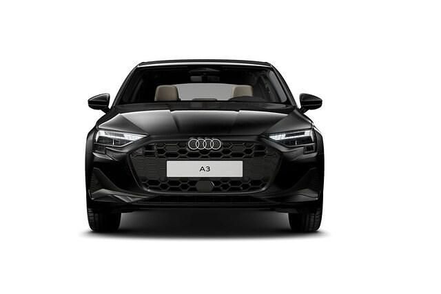 Gebraucht Audi A3 Sportback e-tron Ambiente 204 PS (150 kW) 2026 Mythosschwarz metallic Kleinwagen
