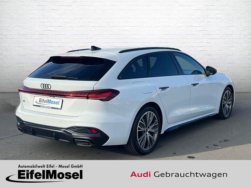 Gebraucht Audi A5 S-Line 150 PS (110 kW) 2025 Weiß Coupé