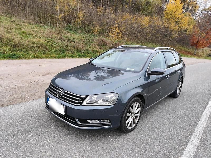 Grau Gebraucht 2013 VW Passat Kombi | 7.590 € (Guter Preis) - Bild 1/4