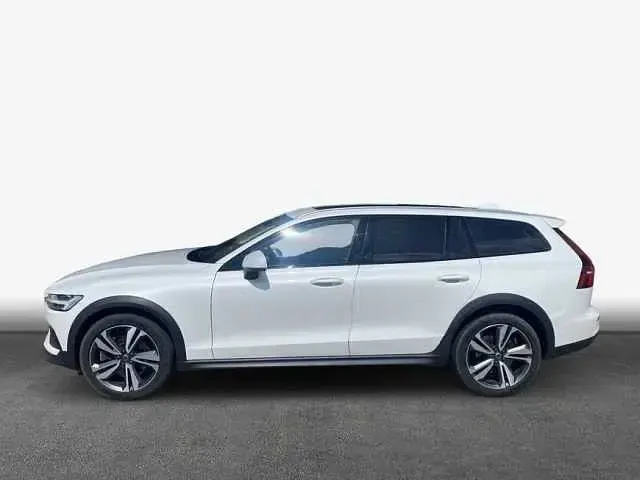 Gebraucht Volvo V60 CC 184 PS (135 kW) 2024 Kombi
