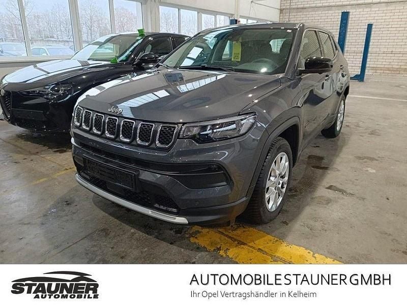 Gebraucht Jeep Compass Altitude 131 PS (96 kW) 2024 Grau SUV