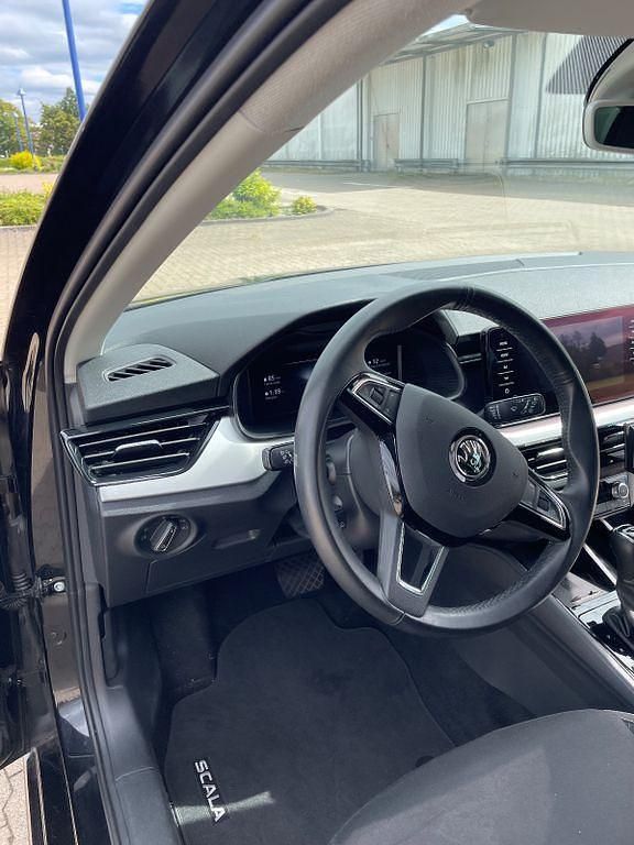 Gebraucht Skoda Scala Drive 150 PS (110 kW) 2020 Schwarz Kleinwagen