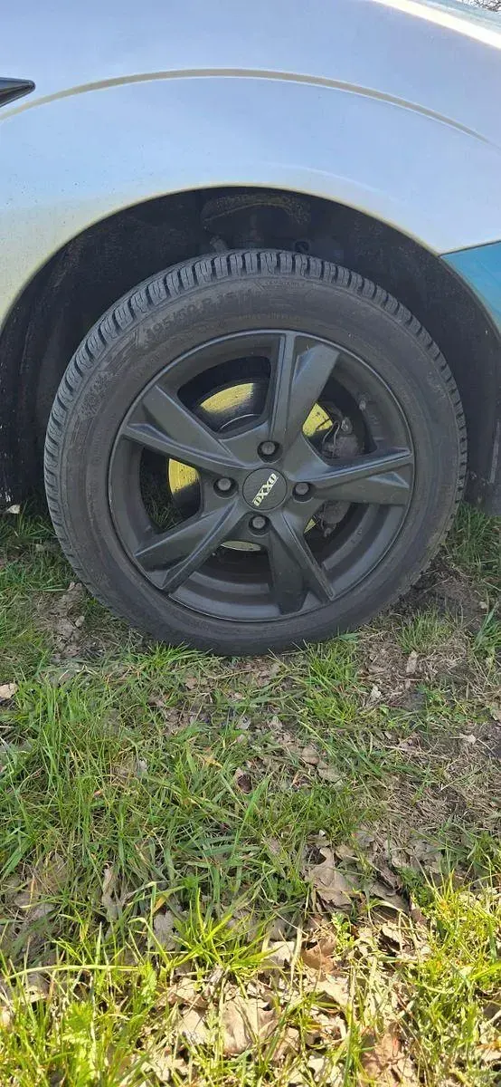Używany Ford Focus Ghia 101 KM (74 kW) 2003 Zielony Kombi