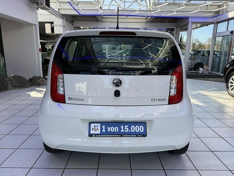 Gebraucht Skoda Citigo Active 60 PS (44 kW) 2019 Candyweiss Kleinwagen