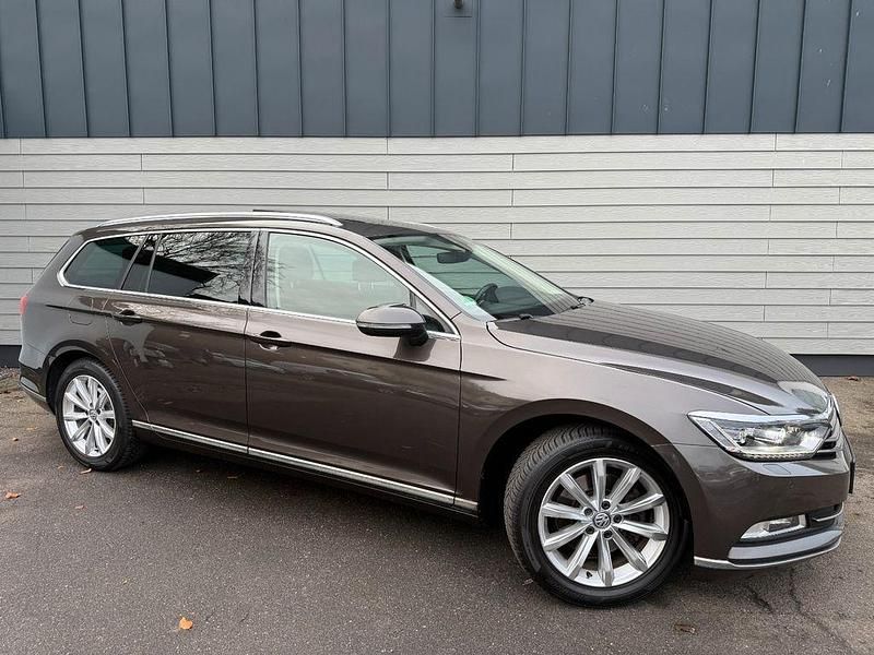 Gebraucht VW Passat Highline 150 PS (110 kW) 2016 Schwarz Kombi