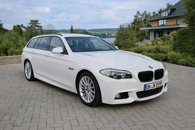 Gebraucht BMW 520 Shadowline 184 PS (135 kW) 2012 Weiß Kombi