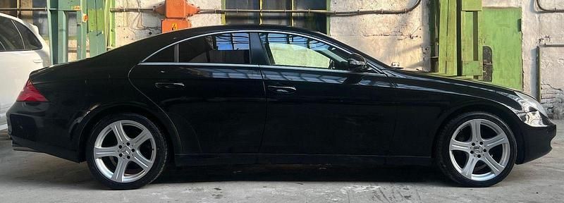 Gebraucht Mercedes CLS500 306 PS (225 kW) 2005 Schwarz Coupé