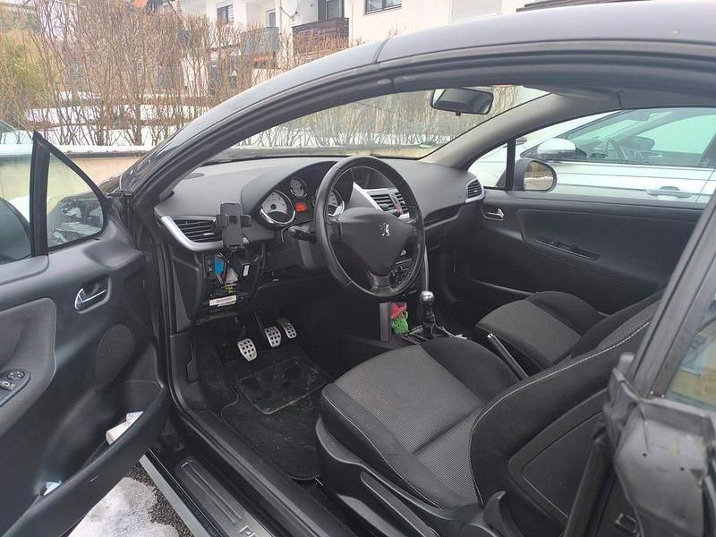 Gebraucht Peugeot 207 CC Premium 120 PS (88 kW) 2009 Schwarz Cabrio