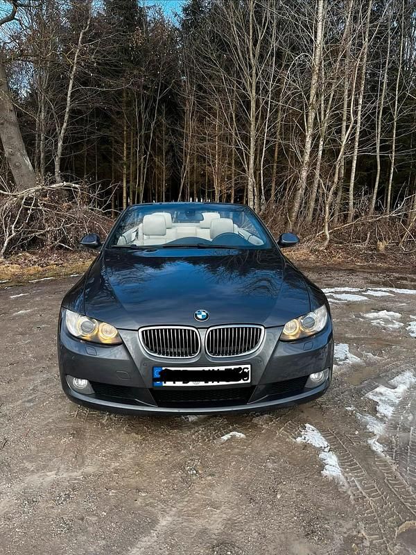 Gebraucht BMW 330 Cabriolet 272 PS (200 kW) 2007 Grau Cabrio