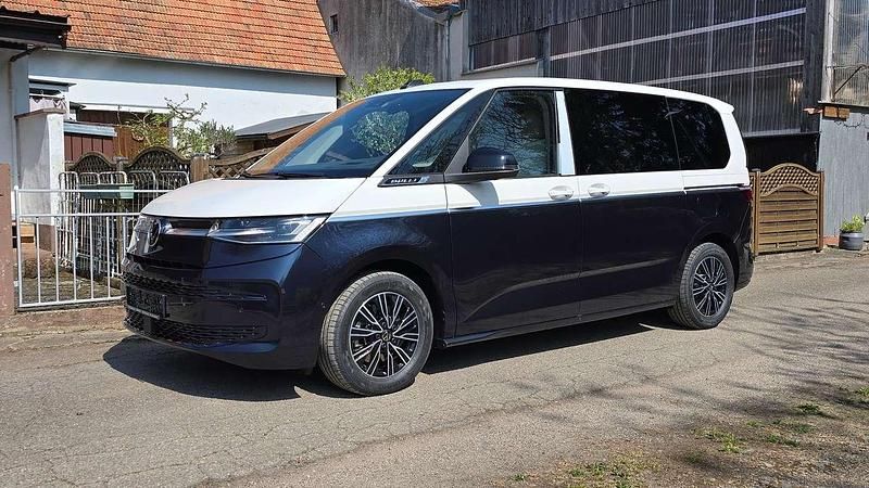Neu VW Multivan 245 PS (180 kW) 2026 Weiß blau Van