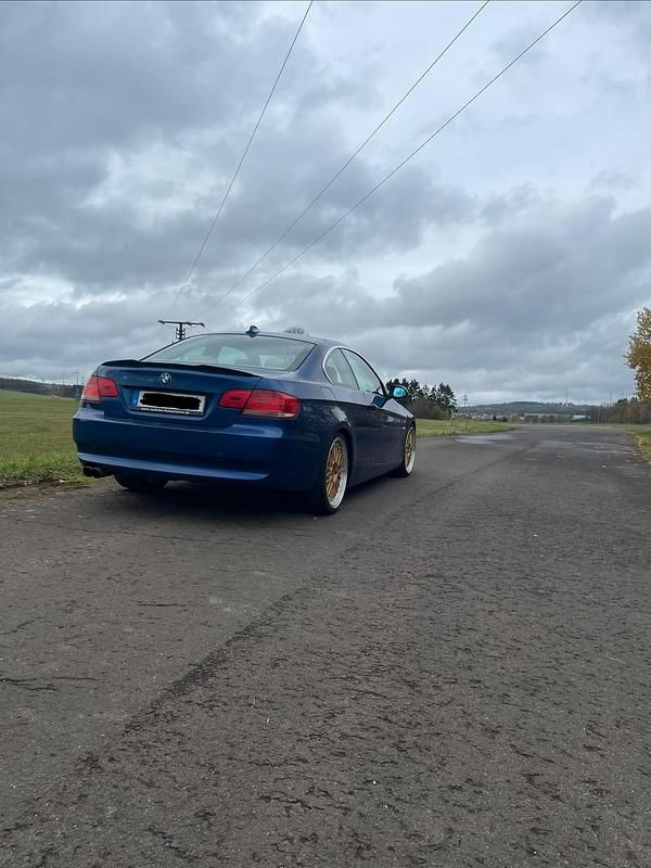 Gebraucht BMW 330 272 PS (200 kW) 2007 Blau Coupé