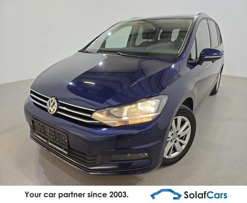 Blau Gebraucht 2020 VW Touran LOUNGE Van / Kleinbus | 13.855 € (Fairer Preis) - Bild 1/4