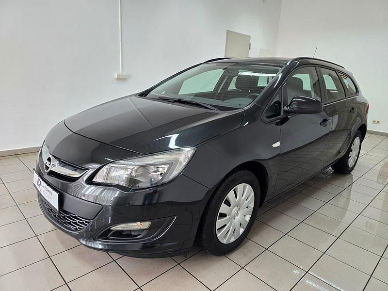 Gebraucht Opel Astra 116 PS (85 kW) 2014 Schwarz Kombi