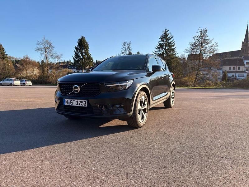 Gebraucht Volvo XC40 Ultimate 197 PS (144 kW) 2023 Schwarz SUV