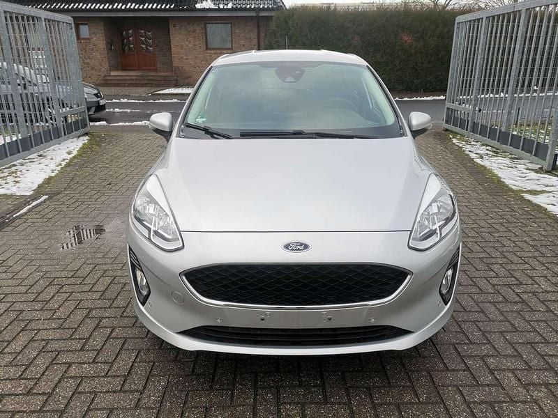 Używany Ford Fiesta 101 KM (74 kW) 2019 Srebrny Hatchback