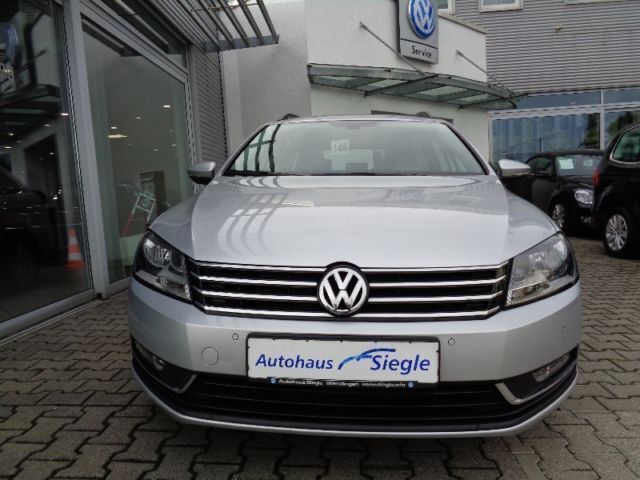 Gebraucht VW Passat 105 PS (77 kW) 2011 Silber metallic Kombi