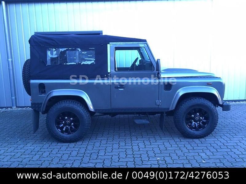 Gebraucht Land Rover Defender 122 PS (89 kW) 2012 Grau SUV