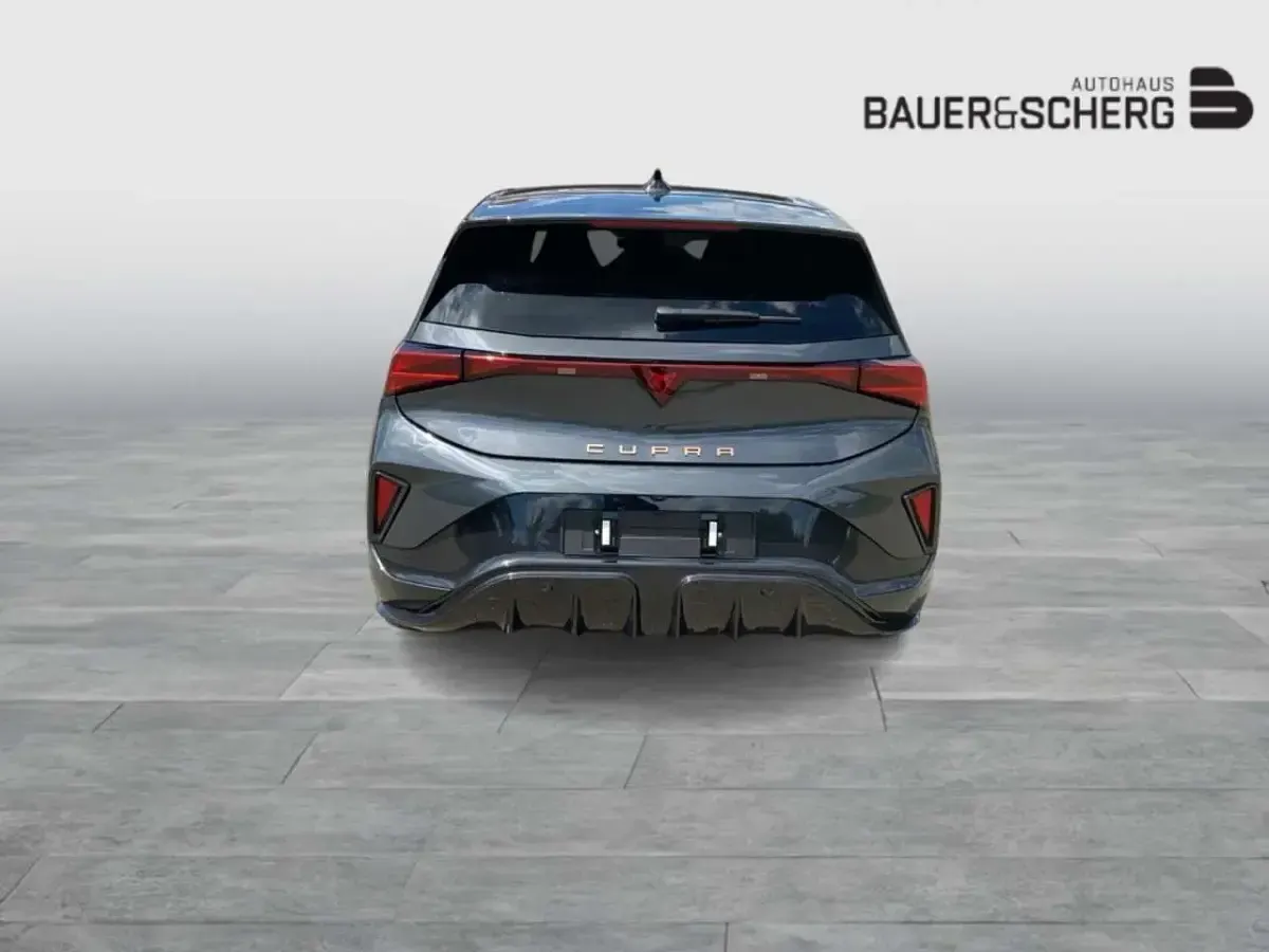 Neu Cupra Born 139 kW (190 PS) 2026 Timanfaya grau Kleinwagen