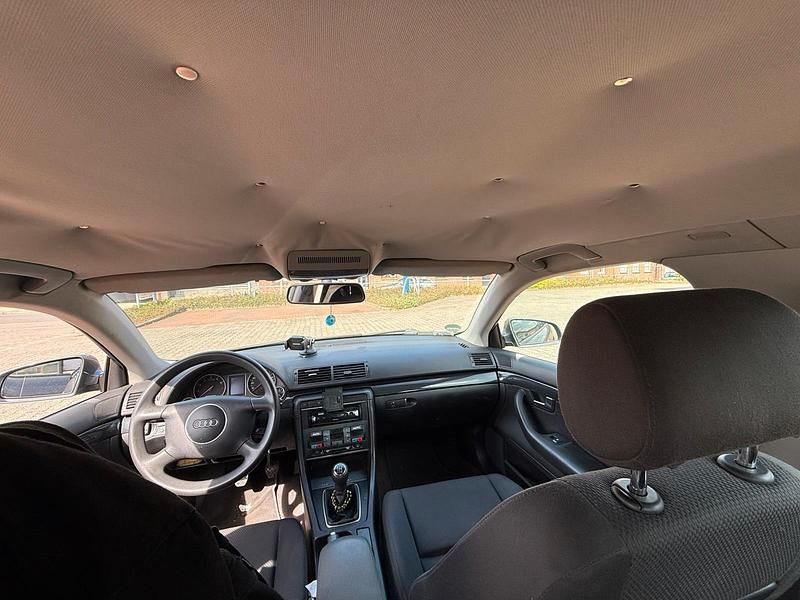 Gebraucht Audi A4 130 PS (95 kW) 2002 Grau Limousine