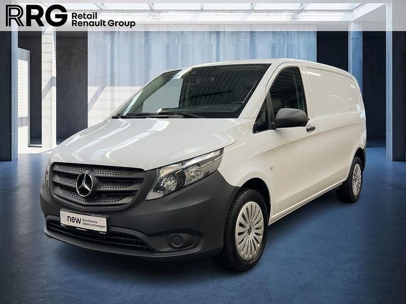 Arktikweiss Gebraucht 2020 Mercedes Vito Van / Kleinbus | 31.990 € (Etwas zu teuer) - Bild 1/3