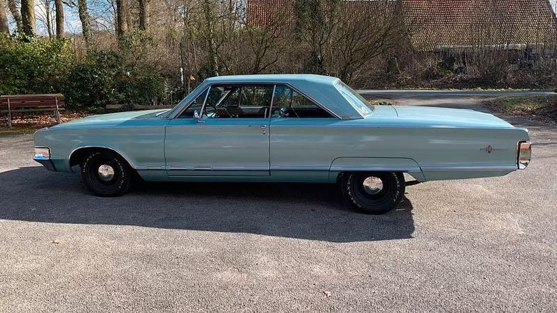 Gebraucht Chrysler 300 428 PS (314 kW) 1965 Blau Coupé