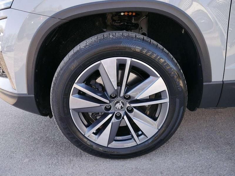 Gebraucht Skoda Karoq Plus Edition 150 PS (110 kW) 2025 Stahlgrau SUV