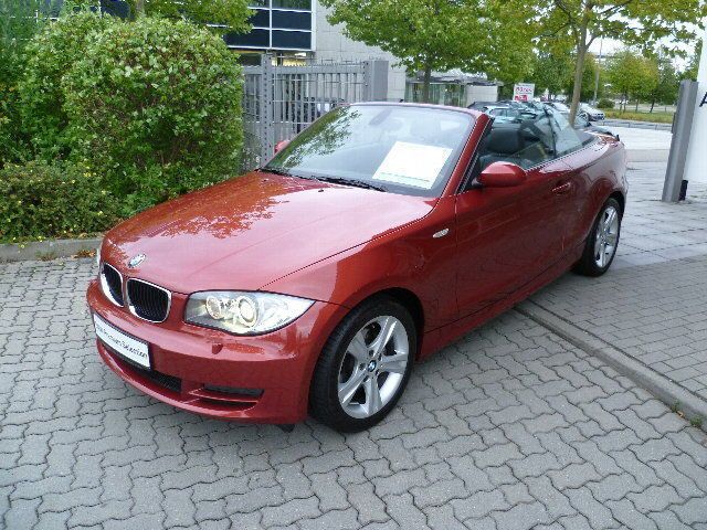 Gebraucht BMW 120 Cabriolet 170 PS (125 kW) 2008 Rot metallic Cabrio