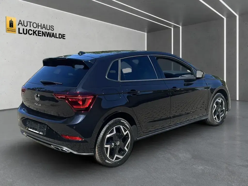 Neu VW Polo R-line 95 PS (69 kW) 2025 Schwarz Kleinwagen