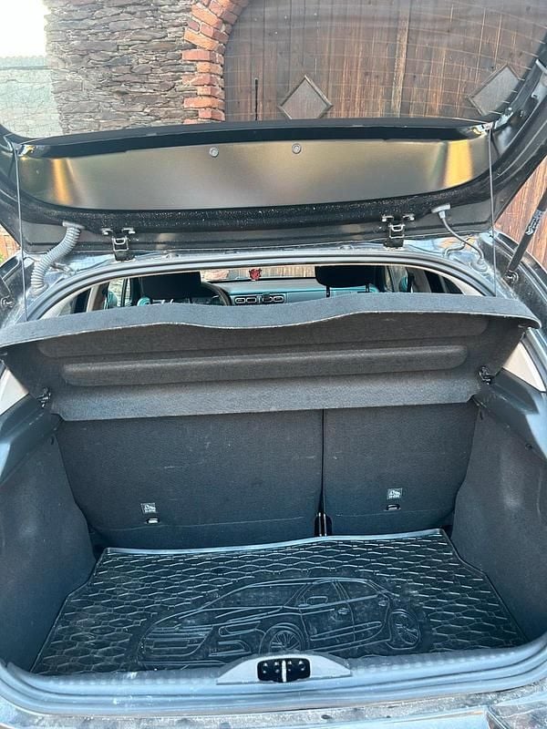 Gebraucht Citroën C3 82 PS (60 kW) 2023 Schwarz Kleinwagen