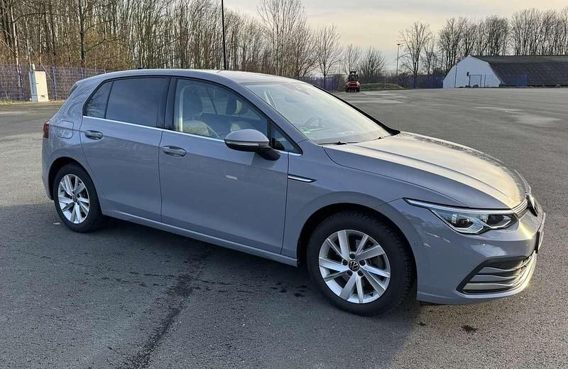 Gebraucht VW Golf VII Style 150 PS (110 kW) 2021 Kleinwagen