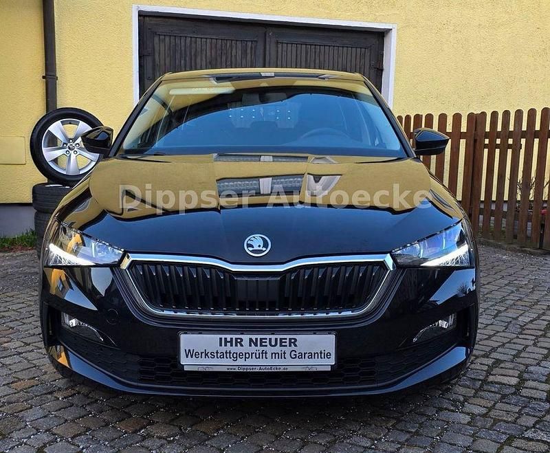 Gebraucht Skoda Scala Active 95 PS (69 kW) 2019 Schwarz Kleinwagen