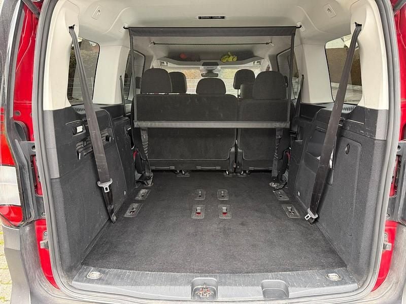 Gebraucht VW Caddy Maxi 122 PS (89 kW) 2021 Rot Van / Kleinbus