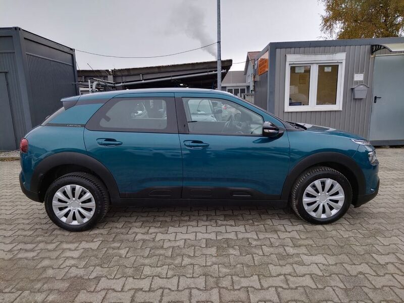 Blau Gebraucht 2018 Citroën C4 Cactus Feel Kleinwagen | 8.990 € (Fairer Preis) - Bild 1/4