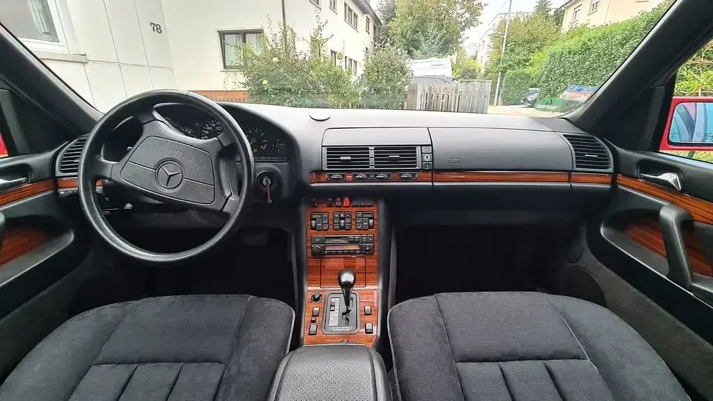 Gebraucht Mercedes S280 193 PS (141 kW) 1994 Rot Limousine