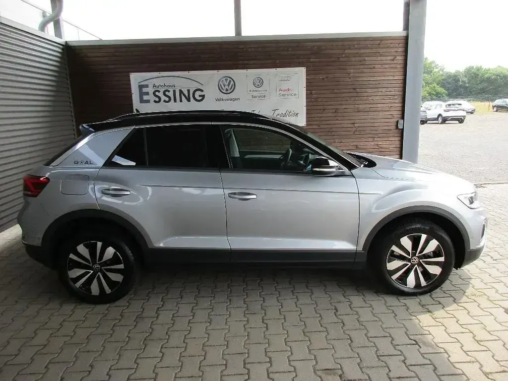 Gebraucht VW T-Roc Goal 150 PS (110 kW) 2025 Pyritsilber metallic SUV