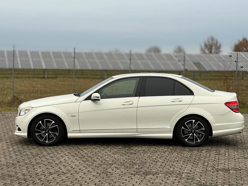 Gebraucht Mercedes C200 AMG 184 PS (135 kW) 2010 Weiß Limousine