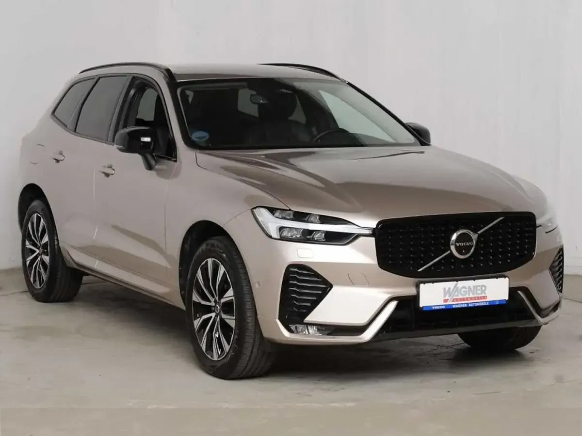 Gebraucht Volvo XC60 145 PS (106 kW) 2023 SUV